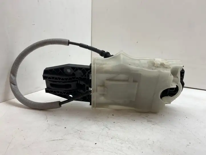 Skoda Octavia Mk3 (5E) (2013 - 2019) 5L0837885C Наружная ручка двери — фото 2