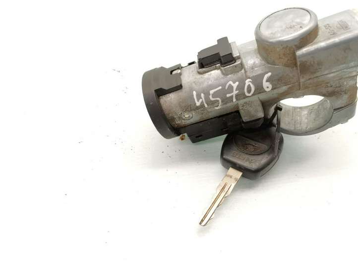 Nissan Navara D40 (2004 - 2015)  28590-C9902 Замок зажигания