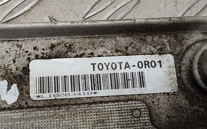 Toyota Avensis T270 (2009 - 2012) L10293418 Кронштейн масляного фильтра — фото 3