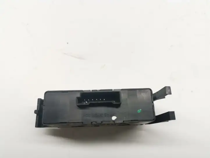 BMW 3 E46 (1998 - 2005) 8381514 Кнопка стеклоподъемников — фото 2