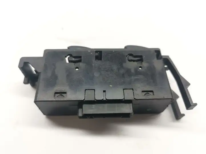 BMW 3 E46 (1998 - 2005) 8381514 Кнопка стеклоподъемников — фото 4