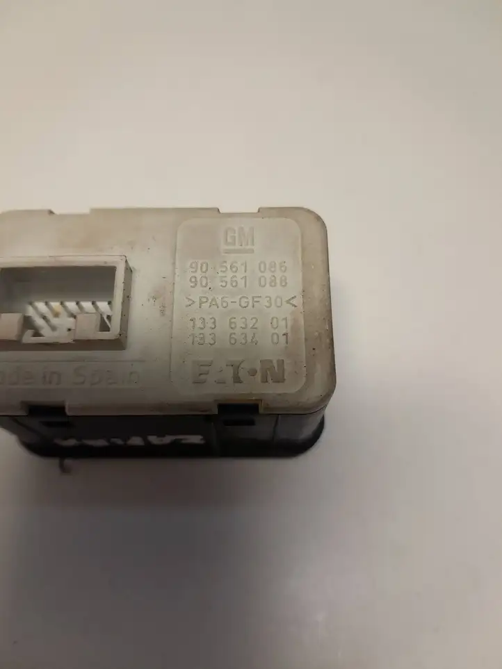 Opel Zafira B (2003 - 2006) 13363201 Блок кнопок стеклоподъемников — фото 2