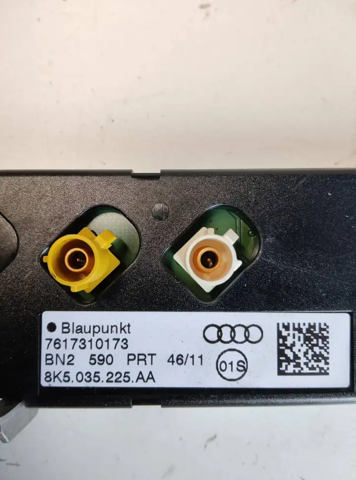 Audi A4 S4 B8 8K (2011 - 2015) 8K5035225AA Усилитель антенны — фото 4