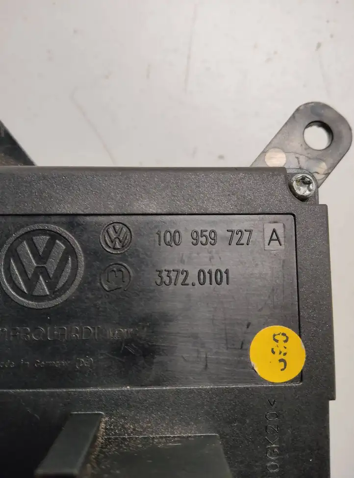 Volkswagen Eos (2006 - 2010) 1Q0959727A Включатель раздвижной крыши — фото 2