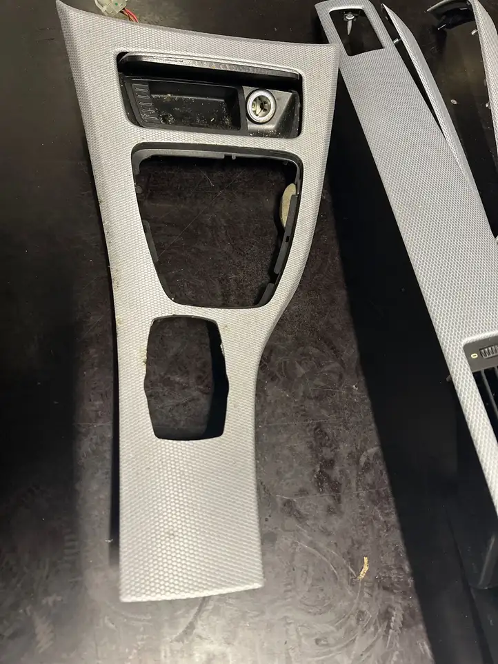BMW 3 E90 E91 (2005 - 2012) 9145410 Прочая отделка задней двери — фото 2