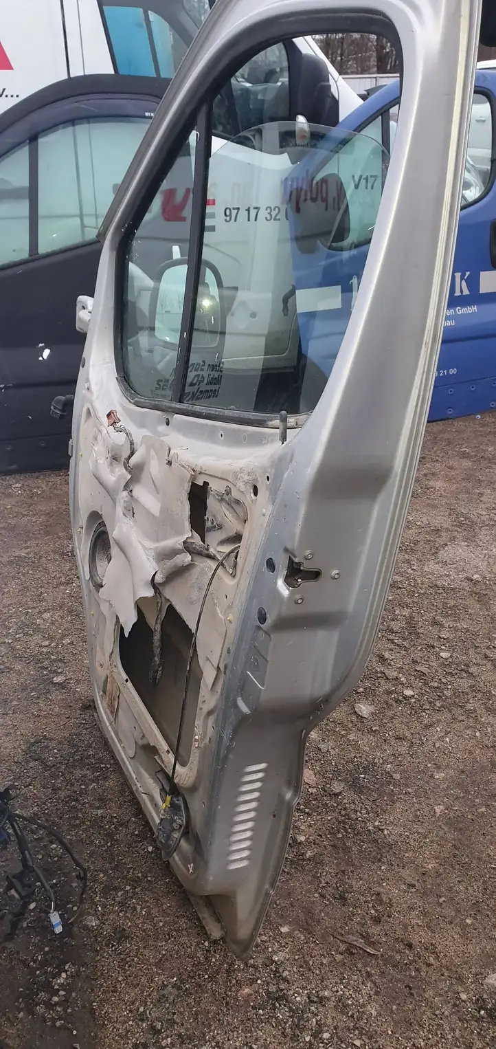 Opel Vivaro (2006 - 2014) Дверь — фото 4