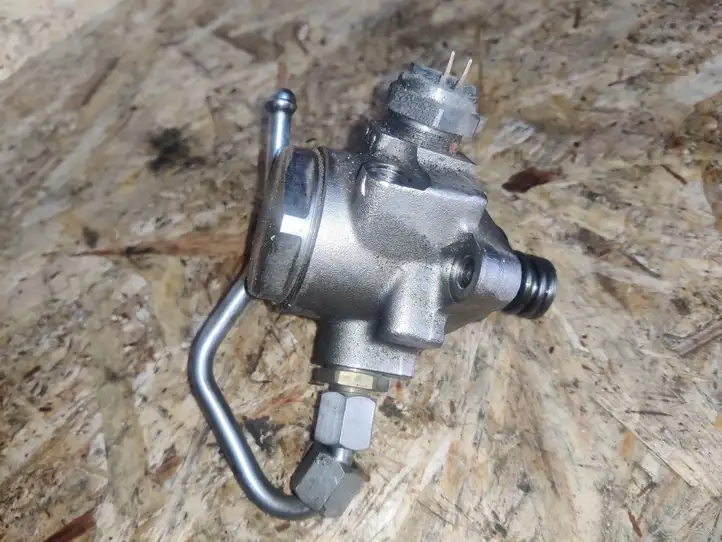Skoda Octavia Mk3 (5E) (2013 - 2019) 5211090730316 Топливный насос — фото 1