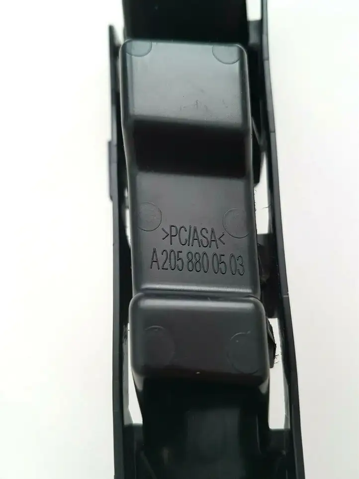 Mercedes-Benz C AMG W205 (2014 - ) A2058800503 Кронштейн заднего бампера — фото 3
