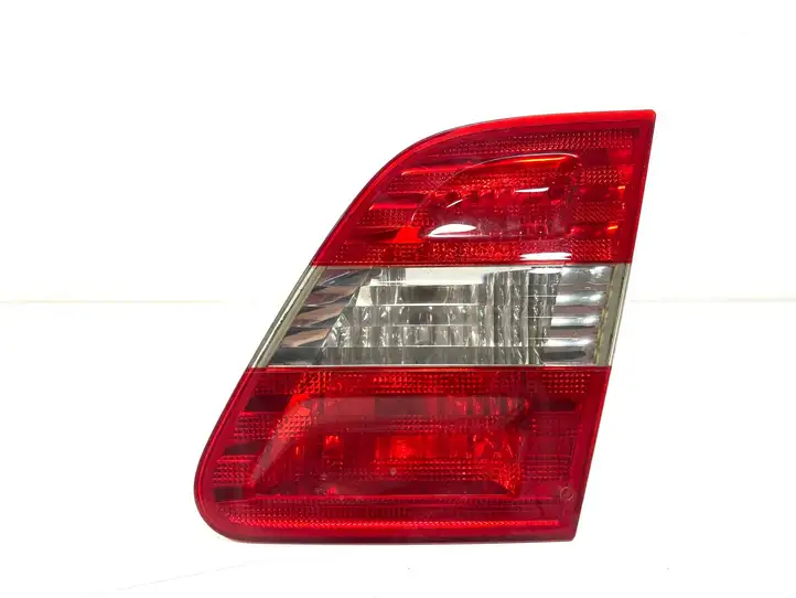 Mercedes-Benz B-class W245 (2005 - 2008) A1698201664 Задний фонарь в крышке багажника — фото 1