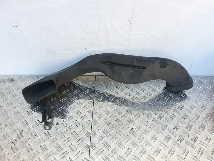 Opel Zafira B (2008 - 2014) 13307080 Детали воздухозаборника — фото 1