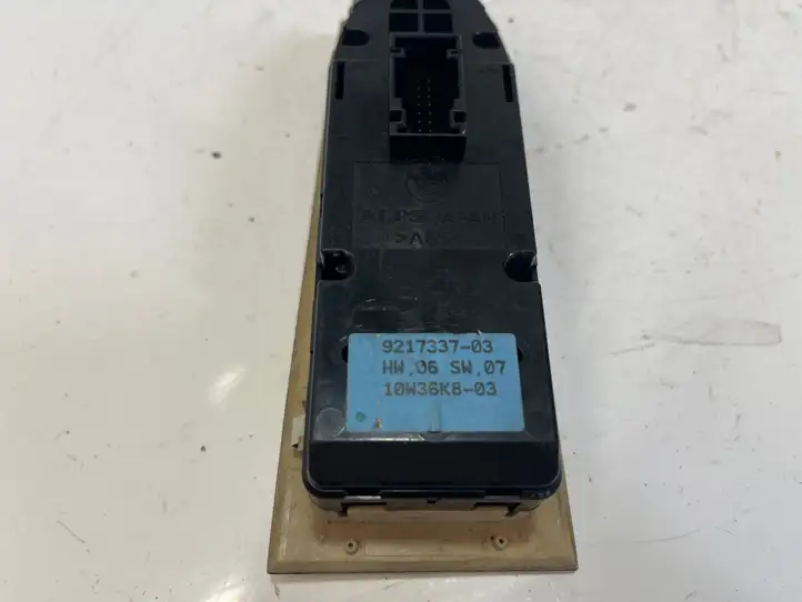 BMW 3 E90 E91 (2005 - 2012) 9217337 Кнопка стеклоподъемников — фото 3