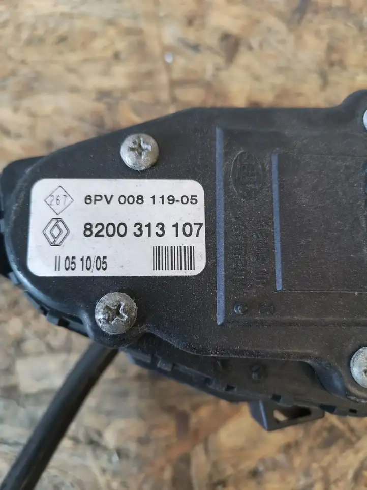 Renault Master II (2004 - 2010) 8200313107 Педаль акселератора — фото 2