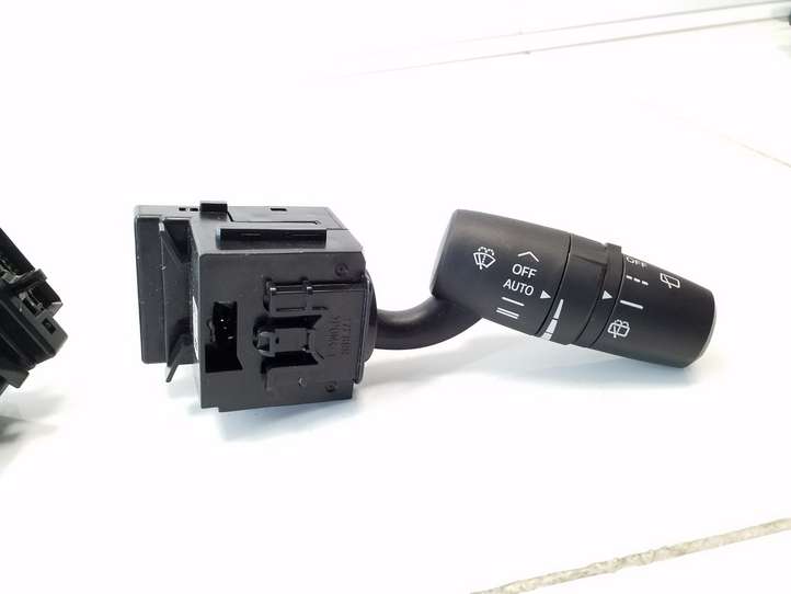 Mazda CX-5 (2012 - 2015)  KD4717F899 Комплект ручек