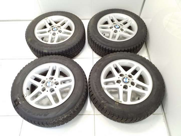 BMW 3 E46 (1998 - 2005)  1095368 Обод (ободья) колеса из легкого сплава R 15