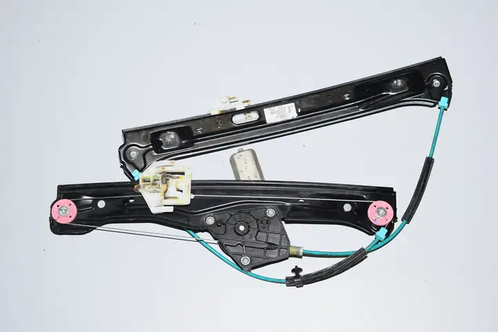 BMW 1 F20 F21 (2011 - 2019) 7242561 Электростеклоподъемник передний (комплект) — фото 1
