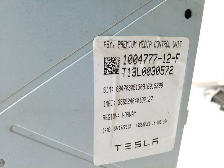 Tesla Model S (2016 - 2021)  100477712F Экран/ дисплей / маленький экран