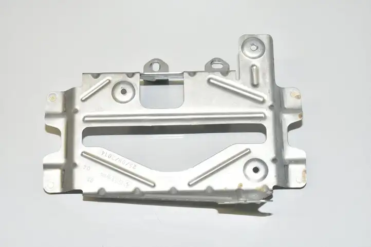 BMW M6 F06/F12/F13 (2012 - 2018) 65159199996 Другая часть кузова — фото 3