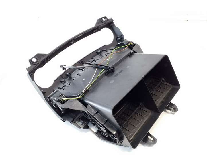 Mercedes-Benz E W211 (2002 - 2009)  A2118301854 Центральный дефлектор