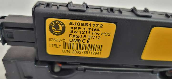 Skoda Fabia Mk2 (5J) (2007 - 2014)  5J0951172 Ультразвуковой датчик / датчик