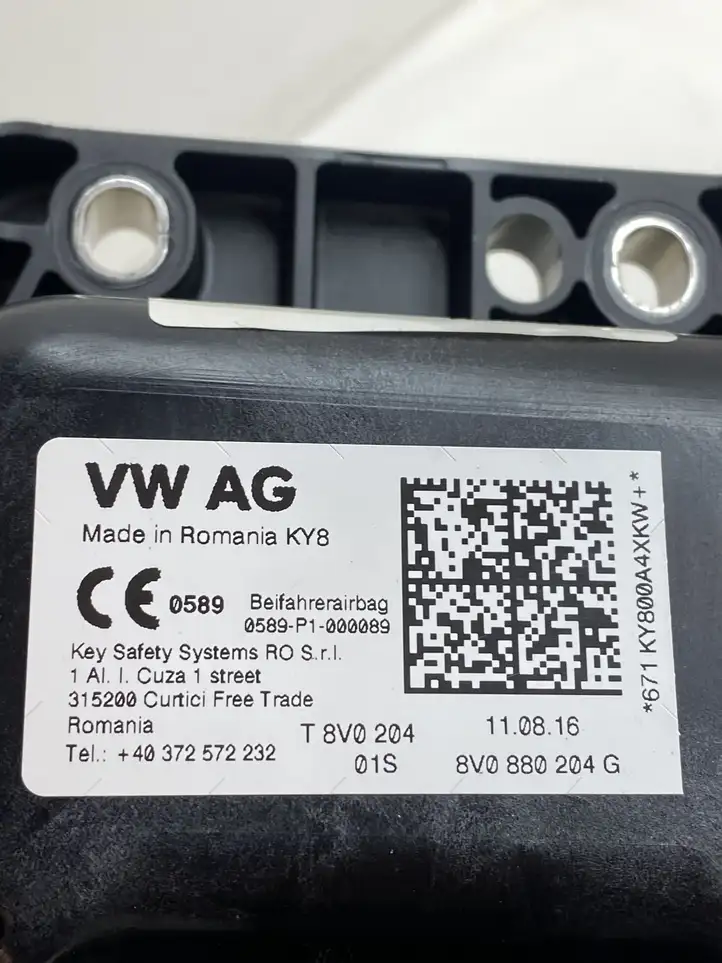 Skoda Octavia Mk3 (5E) (2013 - 2019) 8V0880204G Подушка безопасности пассажира — фото 4