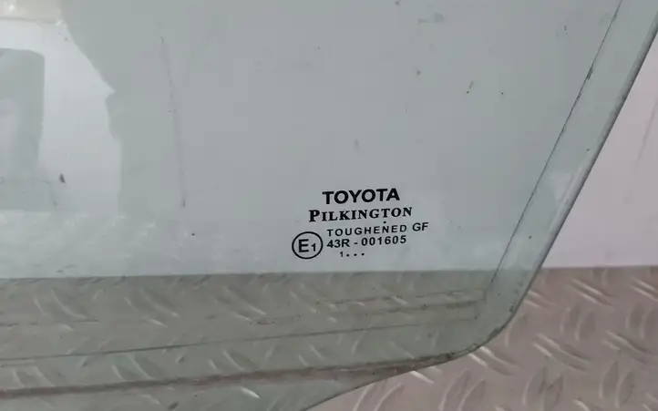 Toyota Avensis T270 (2009 - 2012) Стекло передней двери — фото 2