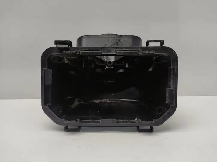 BMW 3 F30 F35 F31 (2012 - 2018) 9224854 Крышка ящика предохранителей — фото 2