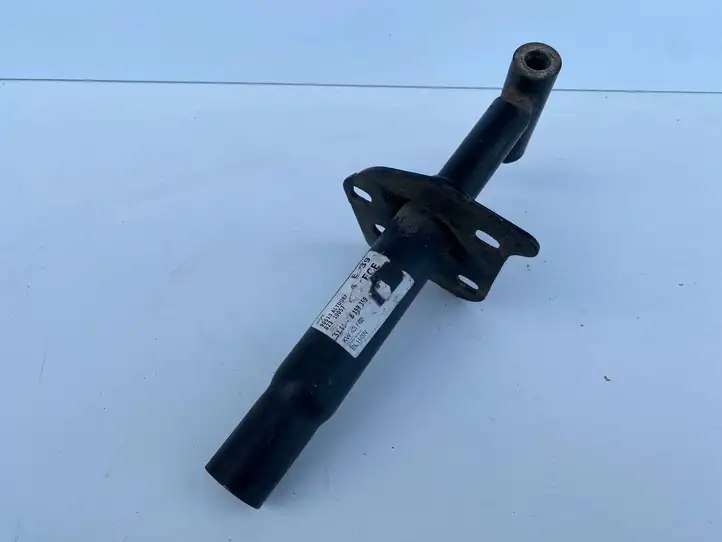 BMW 5 E39 (1996 - 2003) 8159359 Кронштейн переднего бампера — фото 1