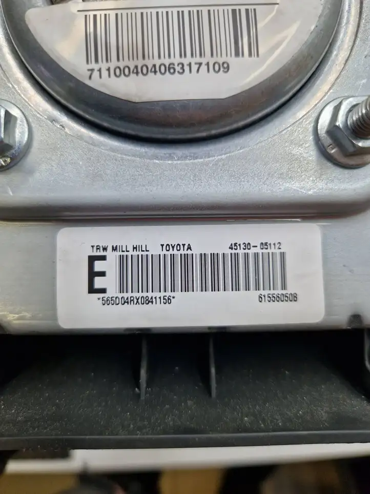Toyota Avensis T250 (2003 - 2006) 61556050B Подушка безопасности руля — фото 2