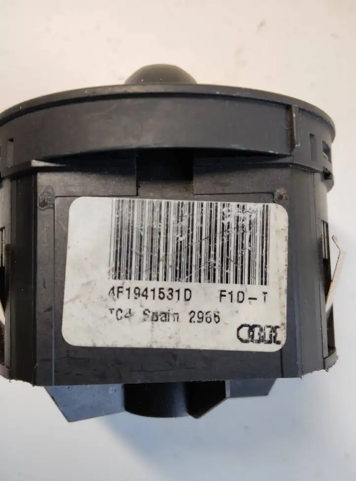 Audi A6 S6 C6 4F (2004 - 2008) 4F1941531D Включатель фонарей — фото 2