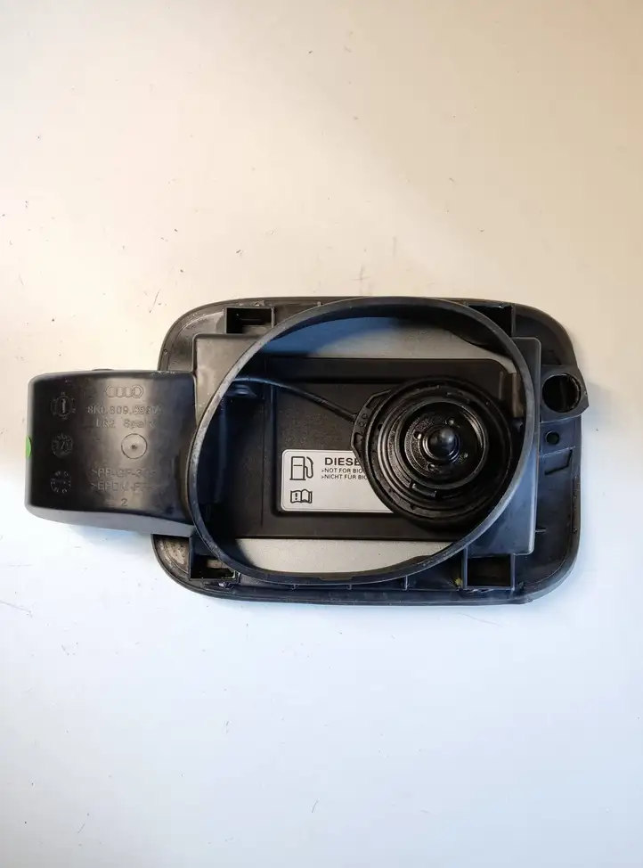 Audi A4 S4 B8 8K (2007 - 2011) 8K0809999A Крышка топливного бака — фото 6