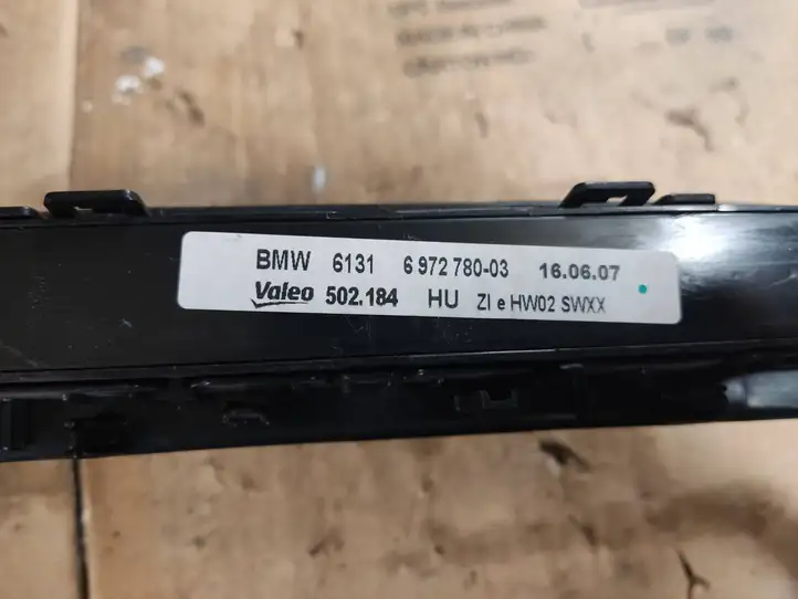 BMW X5 E70 (2006 - 2013) 6972780 Кнопка парктроника — фото 2