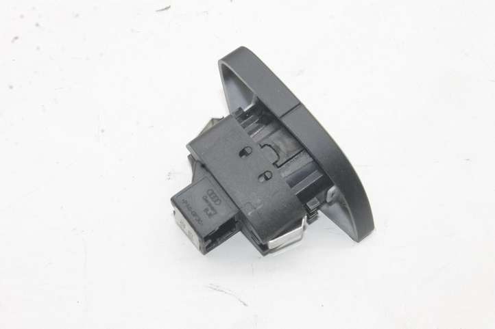 Audi A5 (2007 - 2011)  8K2962108A Включатель центрального замка