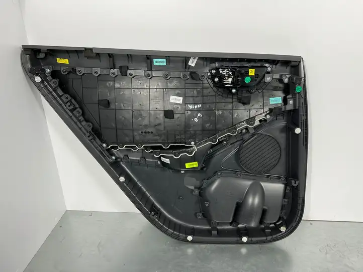 Hyundai Ioniq (2016 - ) 83380G2000 Обшивка задней двери — фото 2