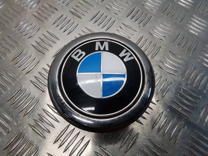 BMW 1 F20 F21 (2011 - 2019) 7248535 Ручка крышки багажника — фото 1