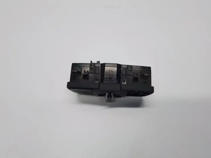 BMW 1 F20 F21 (2011 - 2019) 00915082 Включатель фонарей — фото 4