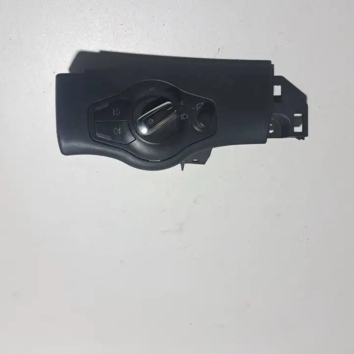 Audi A4 S4 B8 8K (2007 - 2011) 8K0941531G Включатель фонарей — фото 1