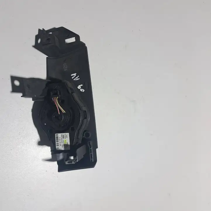 Audi A4 S4 B8 8K (2007 - 2011) 8K0941531G Включатель фонарей — фото 3