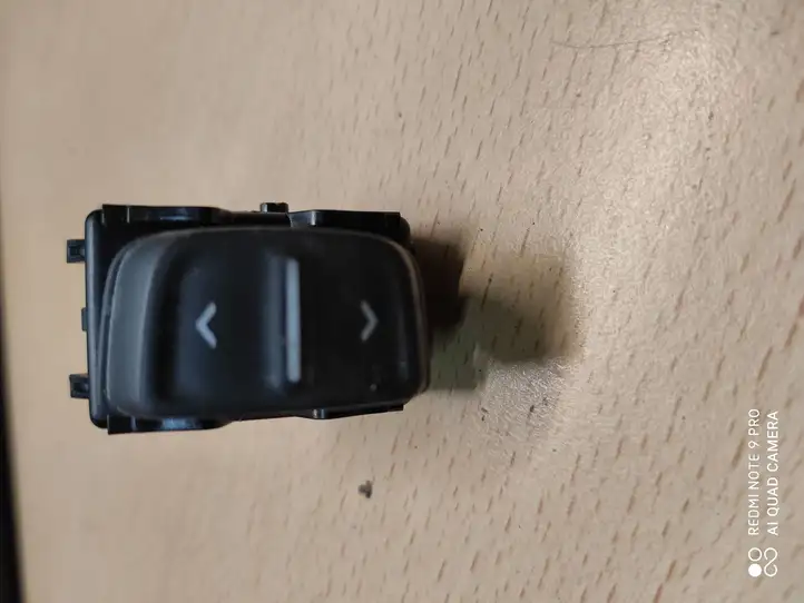 Dacia Sandero (2012 - 2016) 254214937R Кнопка стеклоподъемников — фото 2
