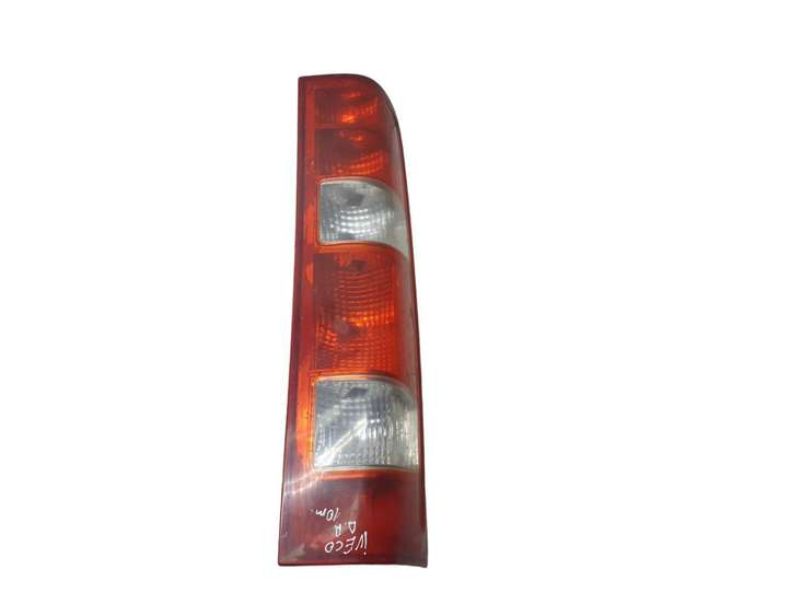 Iveco Daily 40.8 (2001 - 2009)  086631906R Задний фонарь в кузове