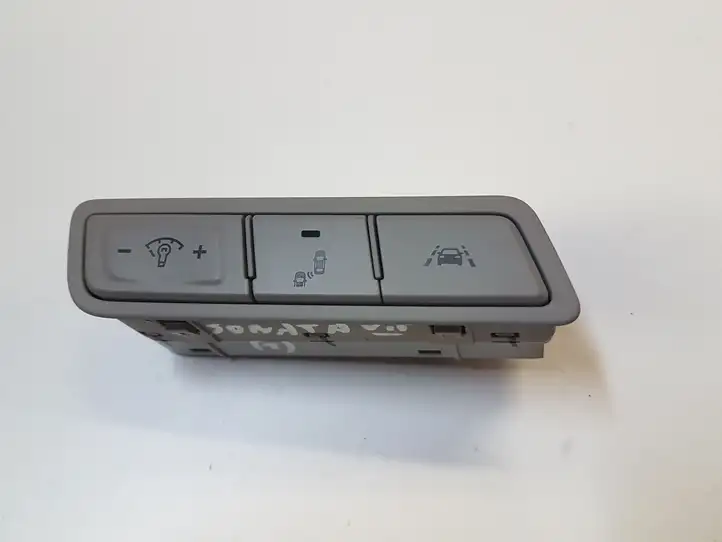 Hyundai Sonata LF (2015 - 2020) 3AW1001700 Блок кнопок на панели — фото 1