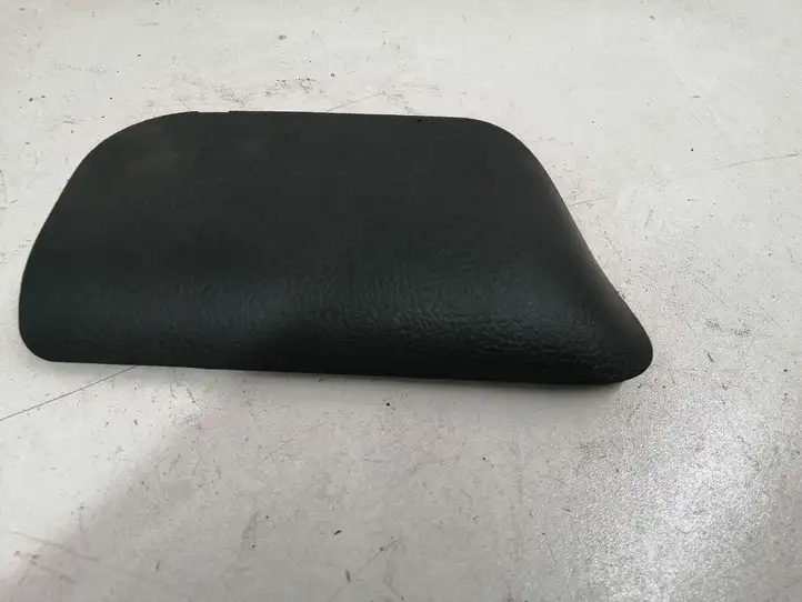 Toyota Yaris (2014 - 2019) 587320D040 Прочая отделка багажника — фото 5
