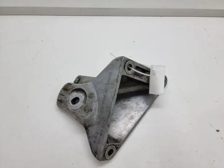 BMW 5 E60 E61 (2004 - 2010) 6761149 Кронштейн двигателя — фото 4
