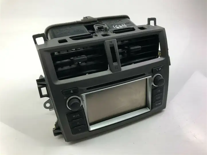 Toyota Verso (2012 - 2015) 8614052010 Блок Hi-Fi аудиосистемы — фото 1