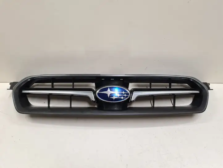Subaru Legacy (2003 - 2009) Верхняя решетка радиатора — фото 1