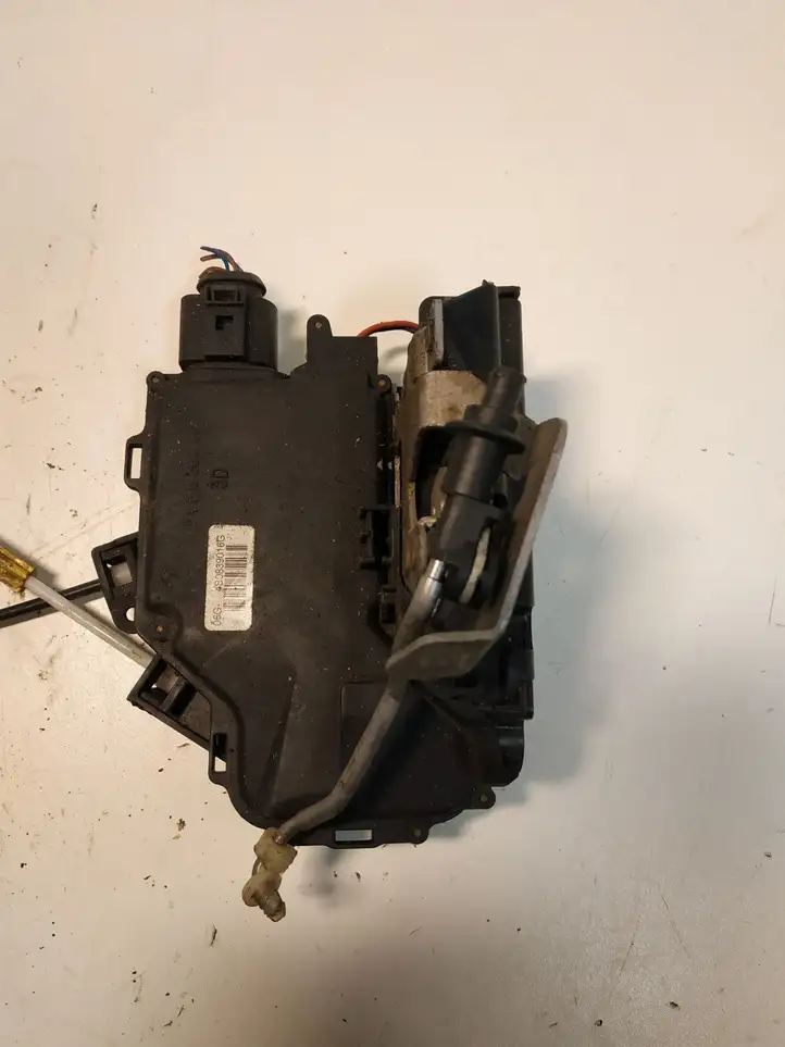 Audi A6 Allroad C5 (2000 - 2006) 06G4B0839016G Замок задней двери — фото 2