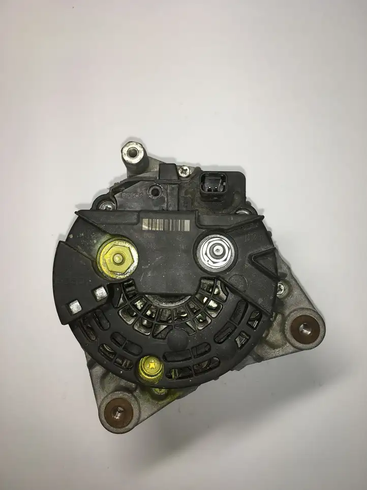 Nissan Juke I F15 (2010 - 2018) 0124525140 Генератор — фото 3