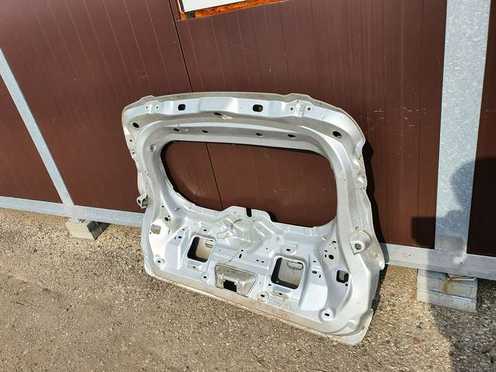 Renault Clio IV (2012 - 2019)  901225401R Задняя крышка (багажника)
