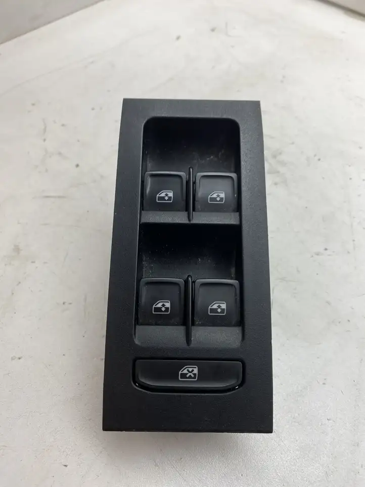 Skoda Octavia Mk3 (5E) (2013 - 2019) 5E0959857A Блок кнопок стеклоподъемников — фото 1