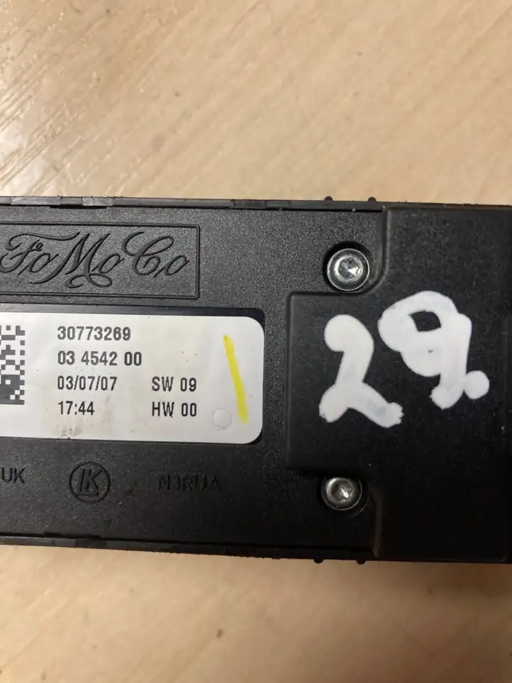 Volvo V70 (2007 - 2013) 30773269 Кнопка стеклоподъемников — фото 2