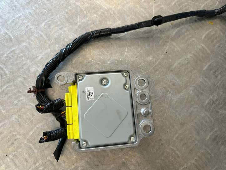 Nissan Juke I F15 (2010 - 2018)  988201KC0A Блок управления надувных подушек